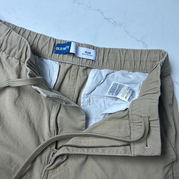 Old navy khaki’s mens small slim built in flex small - Picture 5 of 5